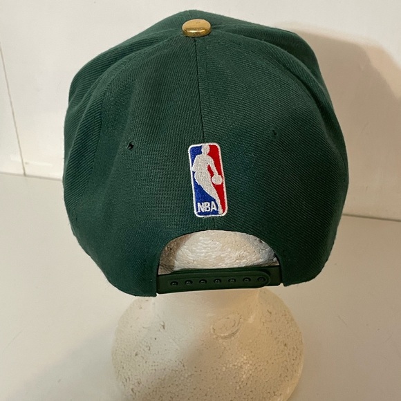 Milwaukee Bucks SnapBack - Picture 3 of 6